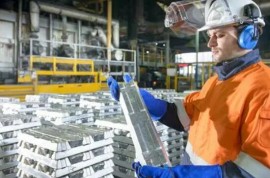 中國鋁業(yè)三季報利潤增長，高管強調業(yè)績改善融資壓降，預計鋁價偏強震蕩｜直擊業(yè)績會